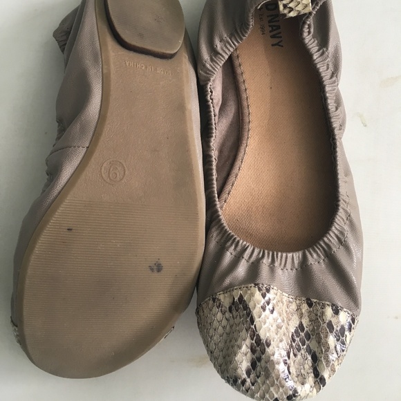 Rare Old Navy Beige Ballet Flats w/Snakeskin 9 - Picture 4 of 5